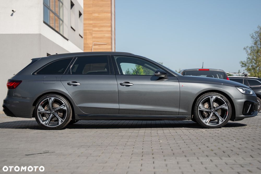 Audi A4 Avant 40 TFSI S tronic S line - 17