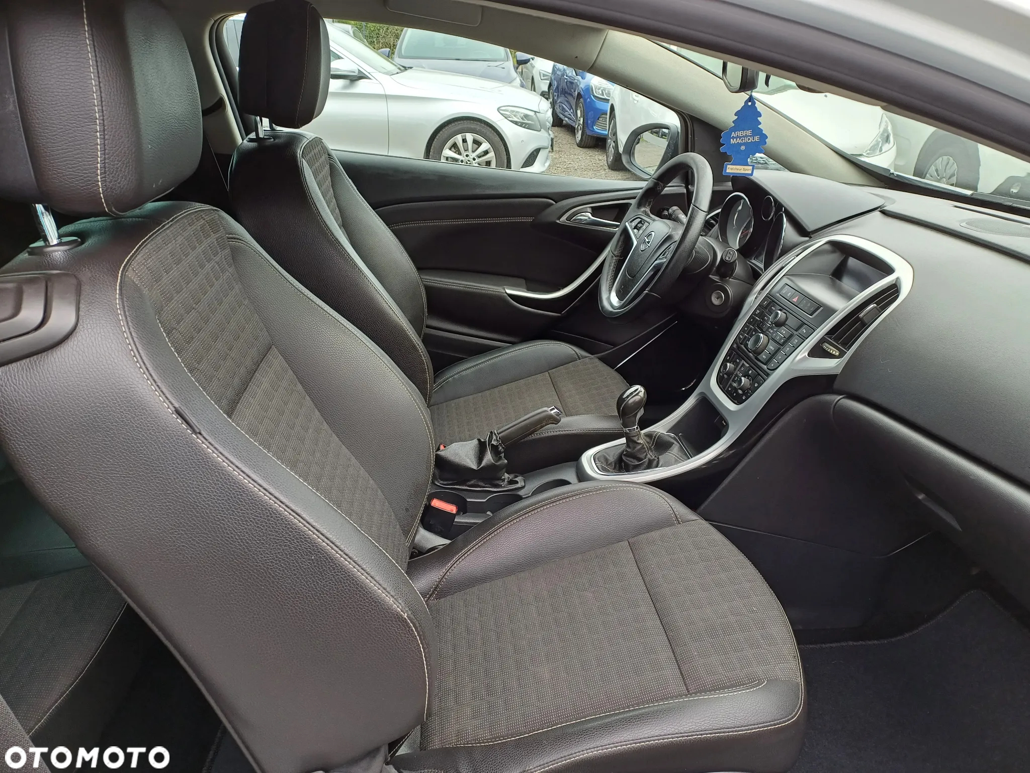 Opel Astra IV GTC 1.7 CDTI Sport S&S - 11