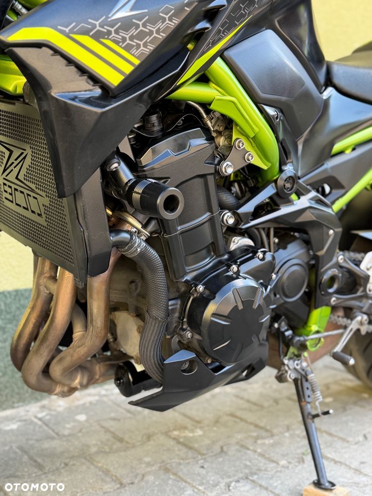 Kawasaki Z 900 - 32