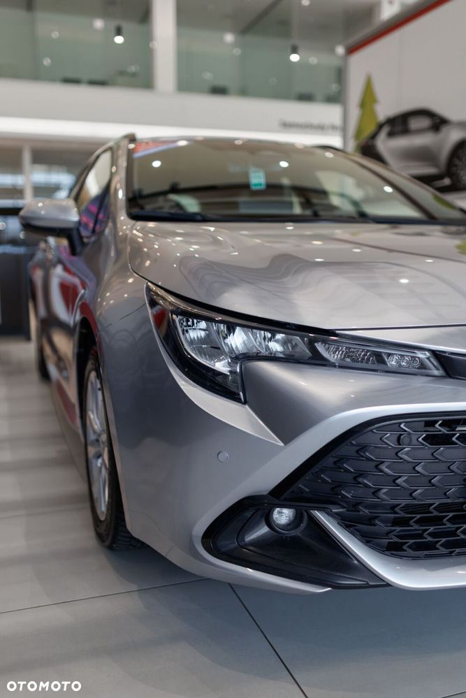 Toyota Corolla 1.8 Hybrid Comfort - 13