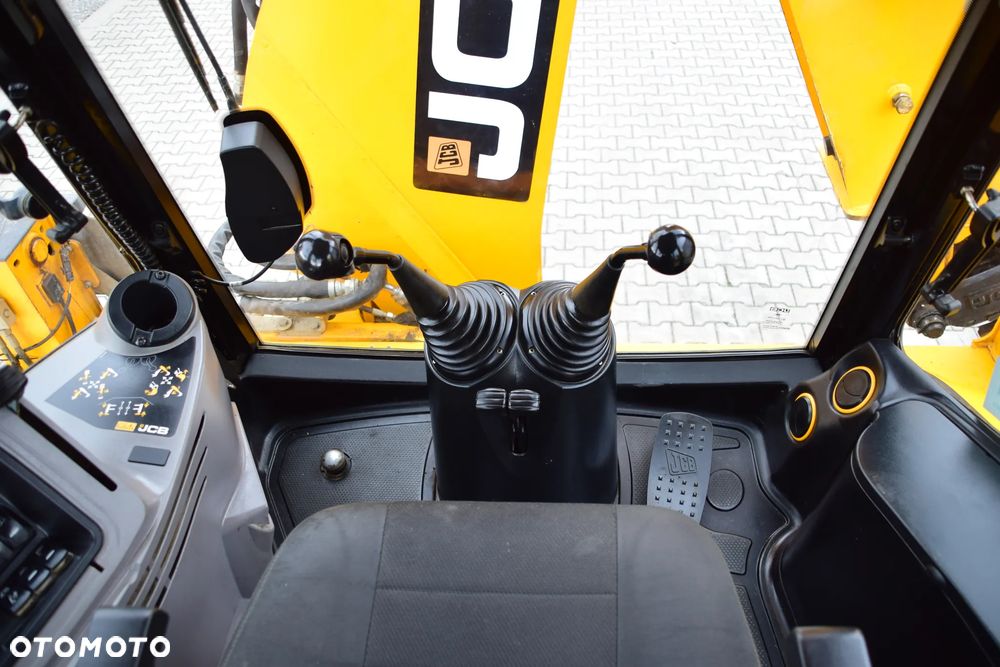 JCB 3CX Sitemaster PLUS - 21