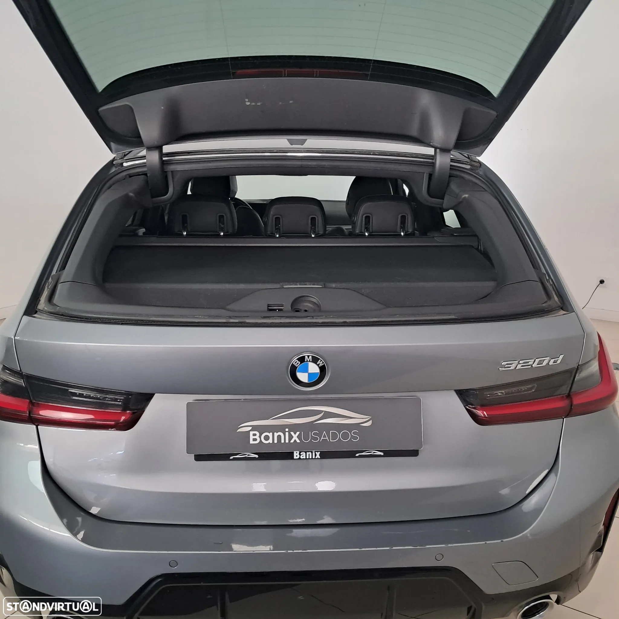 BMW 320 d Touring Pack Desportivo M Auto - 12