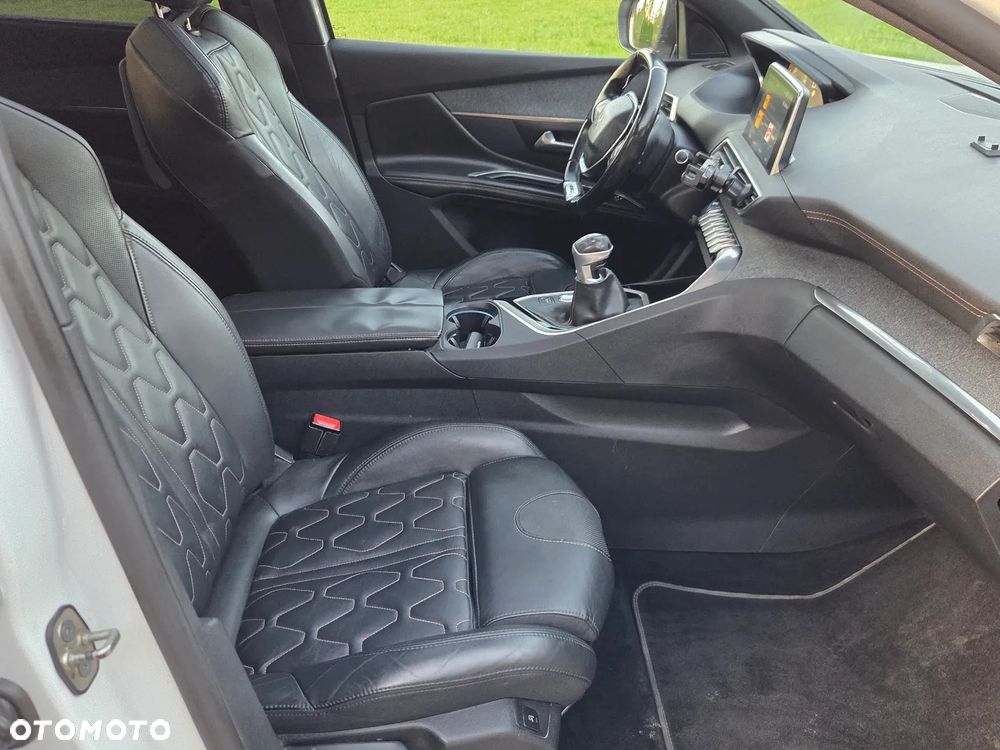 Peugeot 5008 - 33