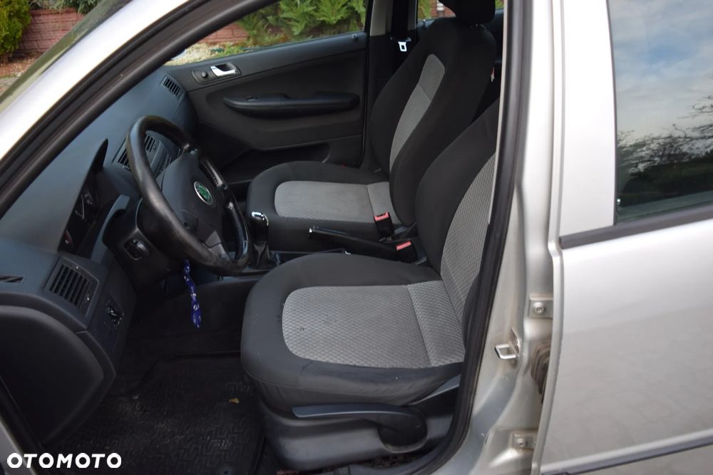 Skoda Fabia 1.4 16V Active - 7