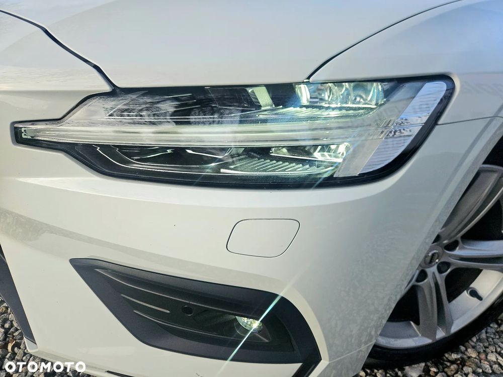 Volvo V60 D4 Momentum - 4