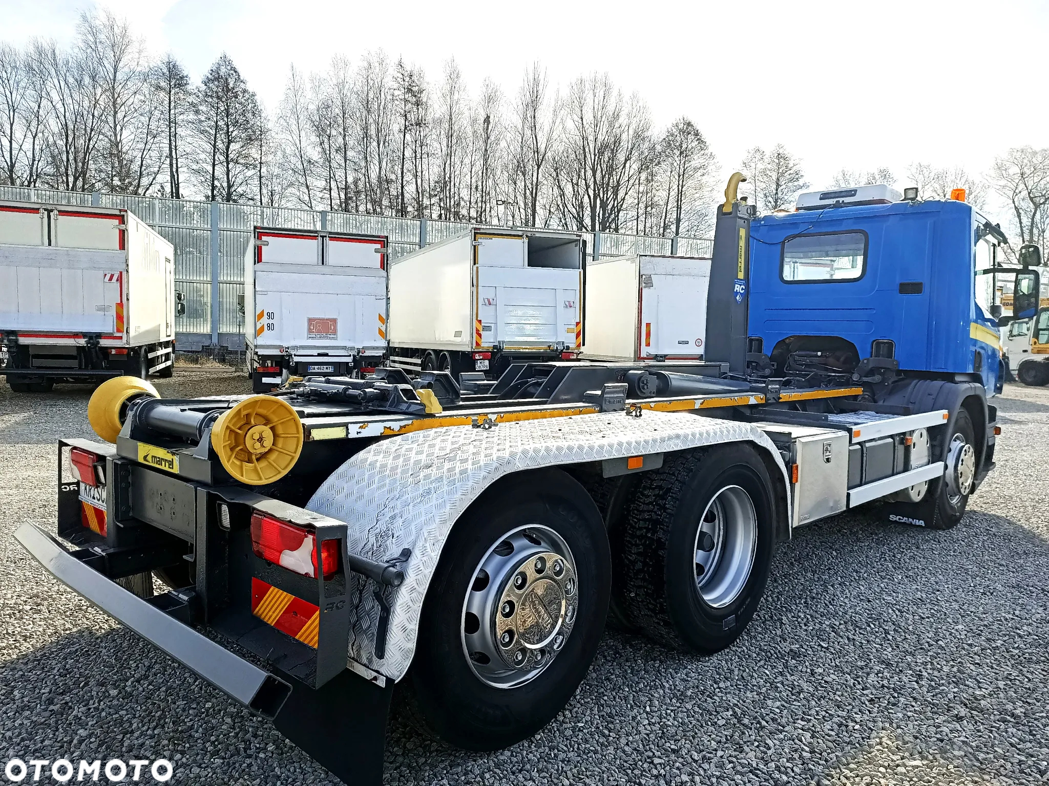 Scania P320 6x2 Hakowiec Marrel , oś skrętna - 6