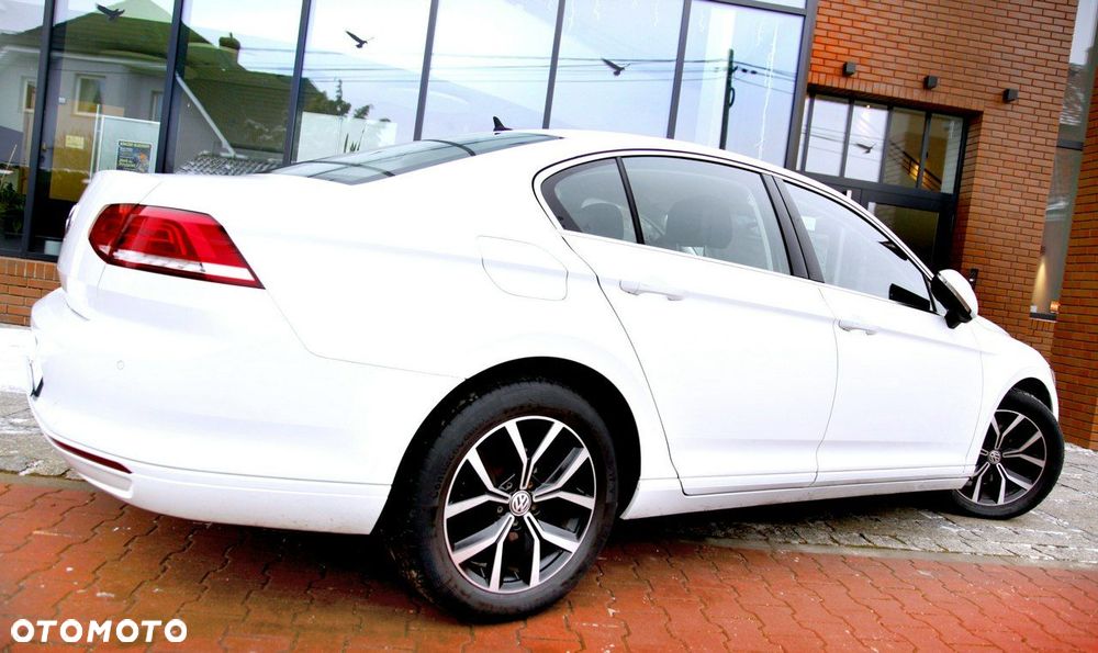 Volkswagen Passat - 29