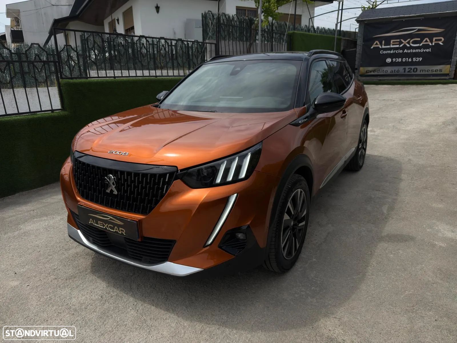 Peugeot 2008 1.2 PureTech GT Line - 1