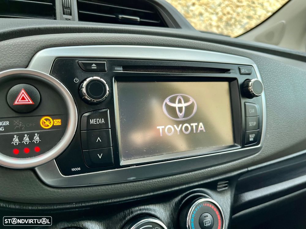 Toyota Yaris 1.4 D-4D ACtive+AC - 35