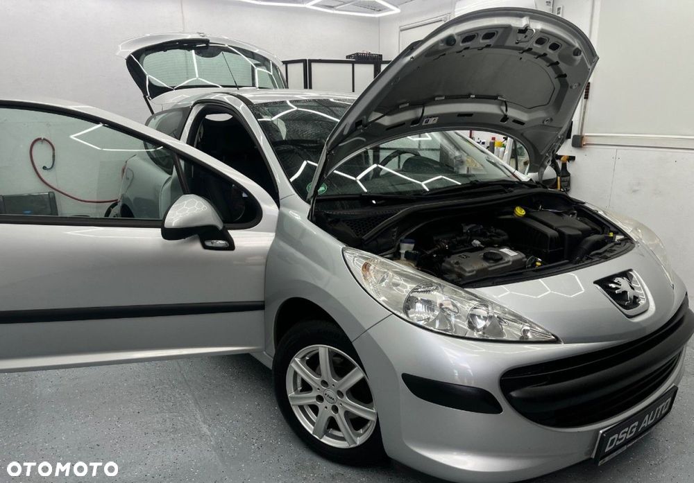 Peugeot 207 - 26