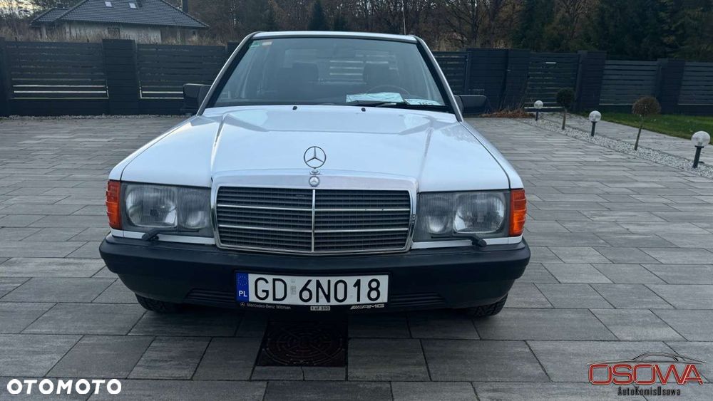 Mercedes-Benz W201 (190) - 5