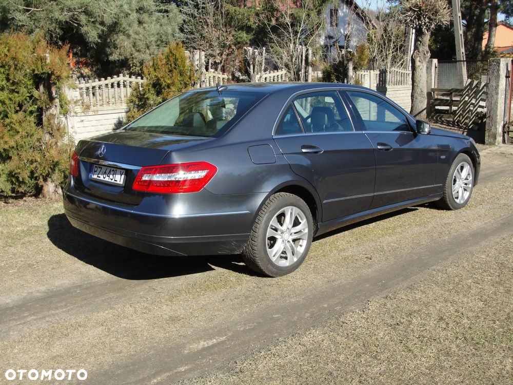Mercedes-Benz Klasa E 220 CDI BlueEff Avantgarde - 5