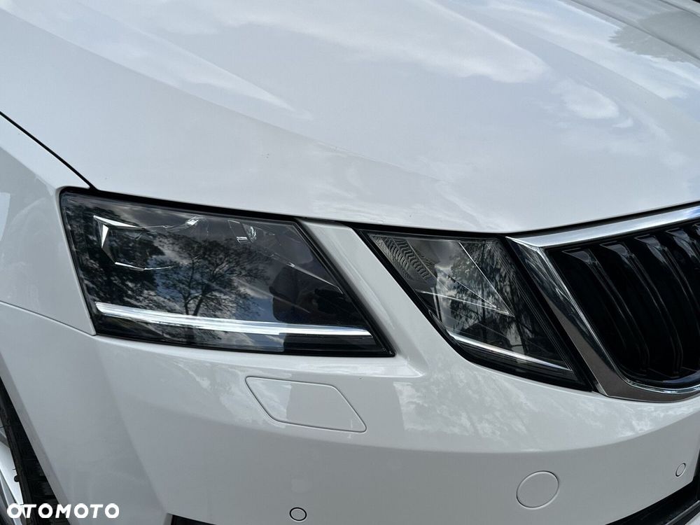 Skoda Octavia 2.0 TDI SCR Style DSG - 36