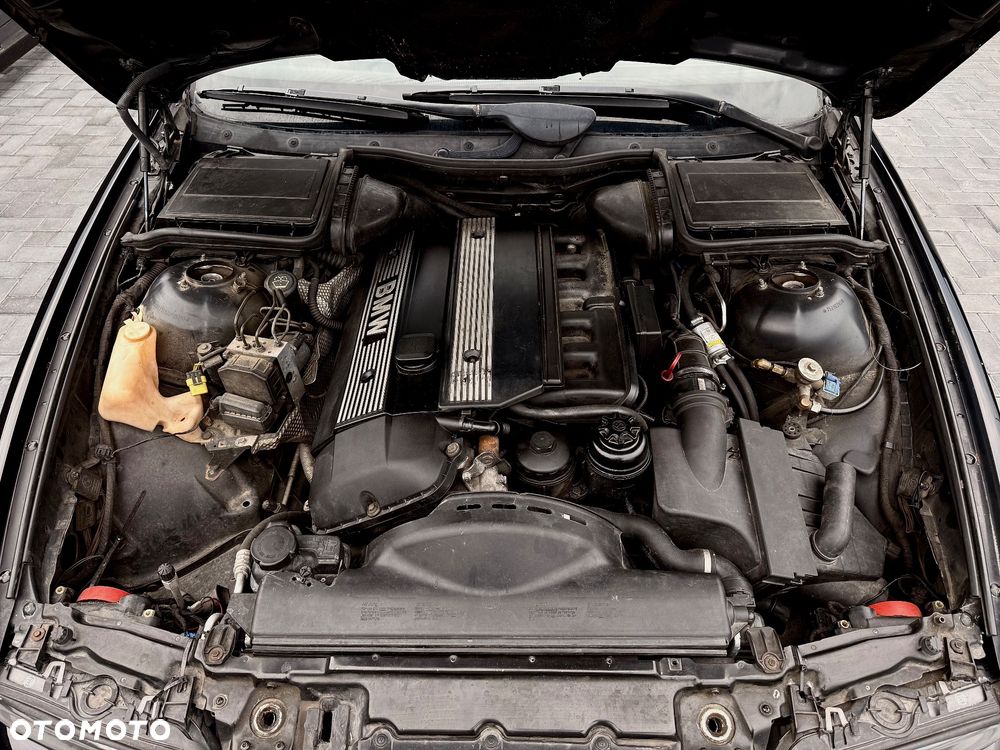 BMW Seria 5 525i - 23
