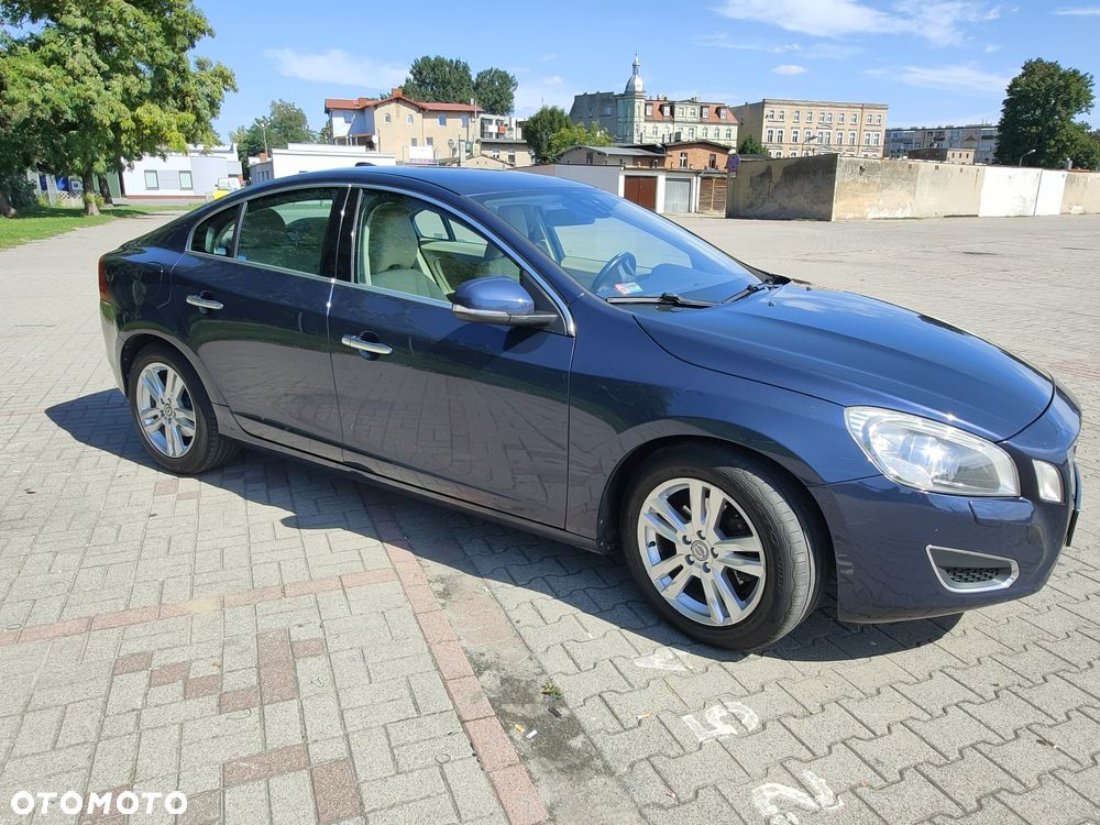 Volvo S60 - 3