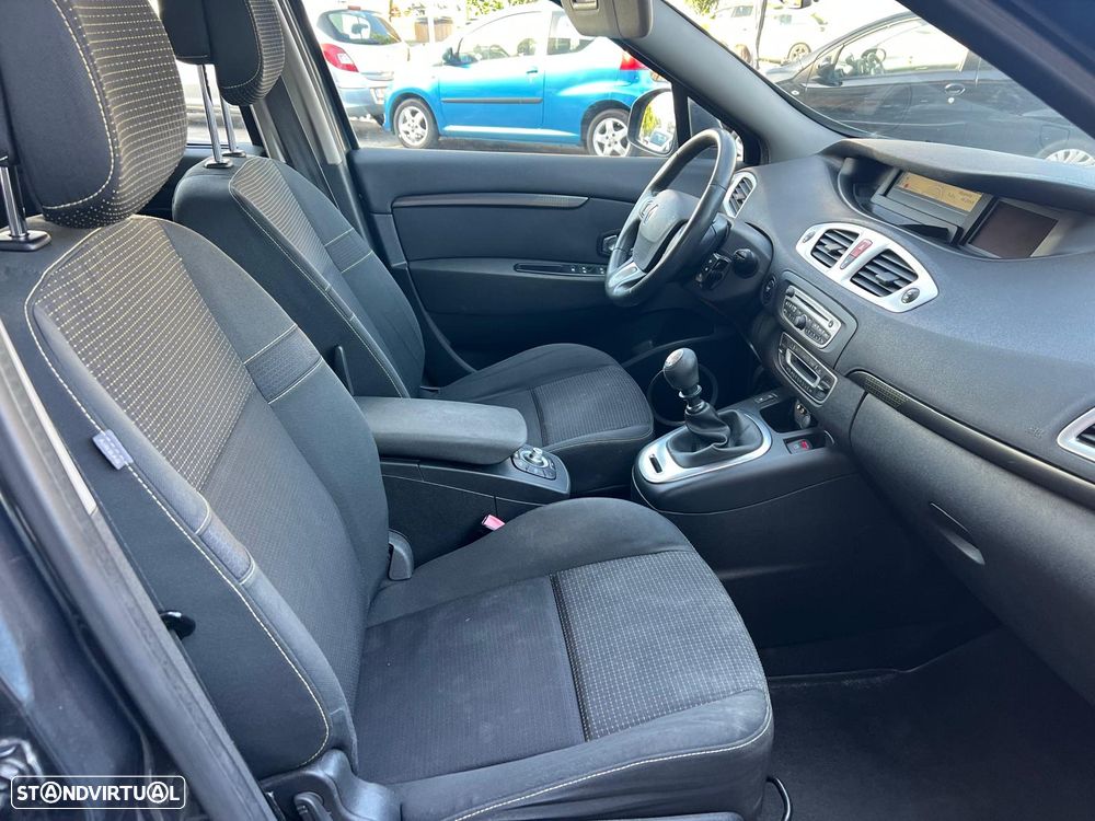 Renault Scénic 1.9 dCi FAP Dynamique - 10
