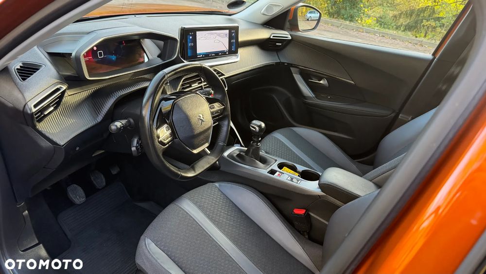 Peugeot 2008 1.2 PureTech Allure Pack S&S - 27