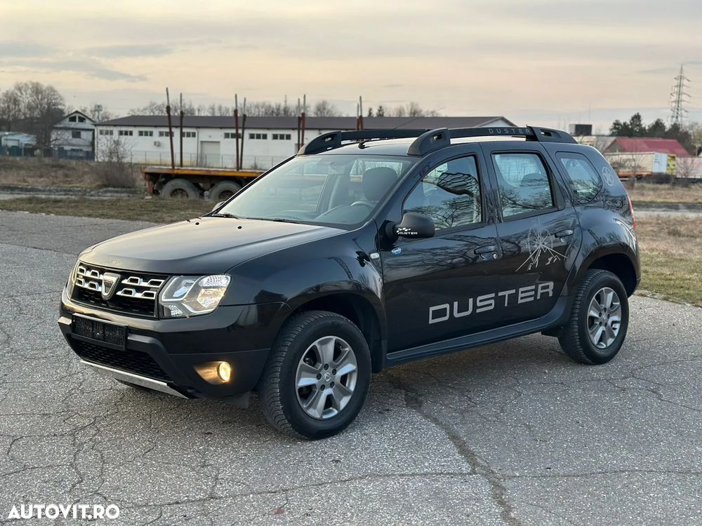 Dacia Duster dCi 110 FAP 4x4 Blackshadow - 4