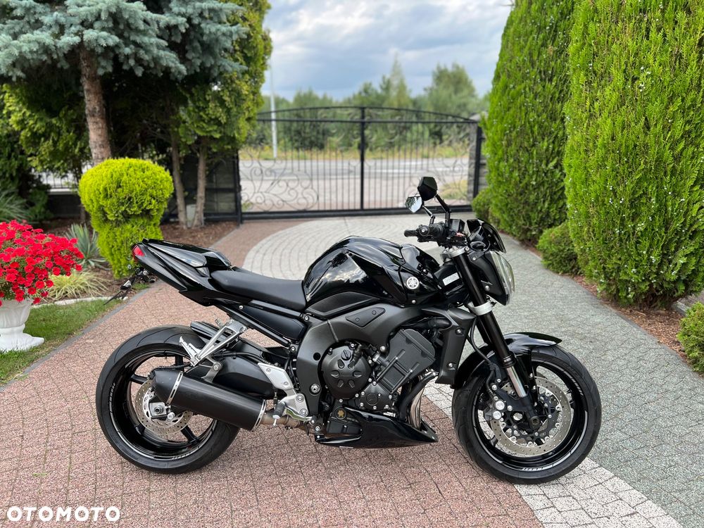 Yamaha FZ - 8