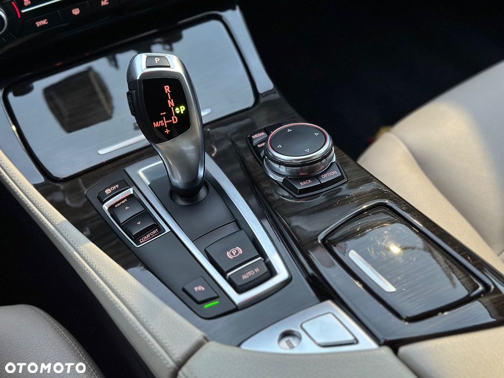 BMW Seria 5 520d Luxury Line - 20