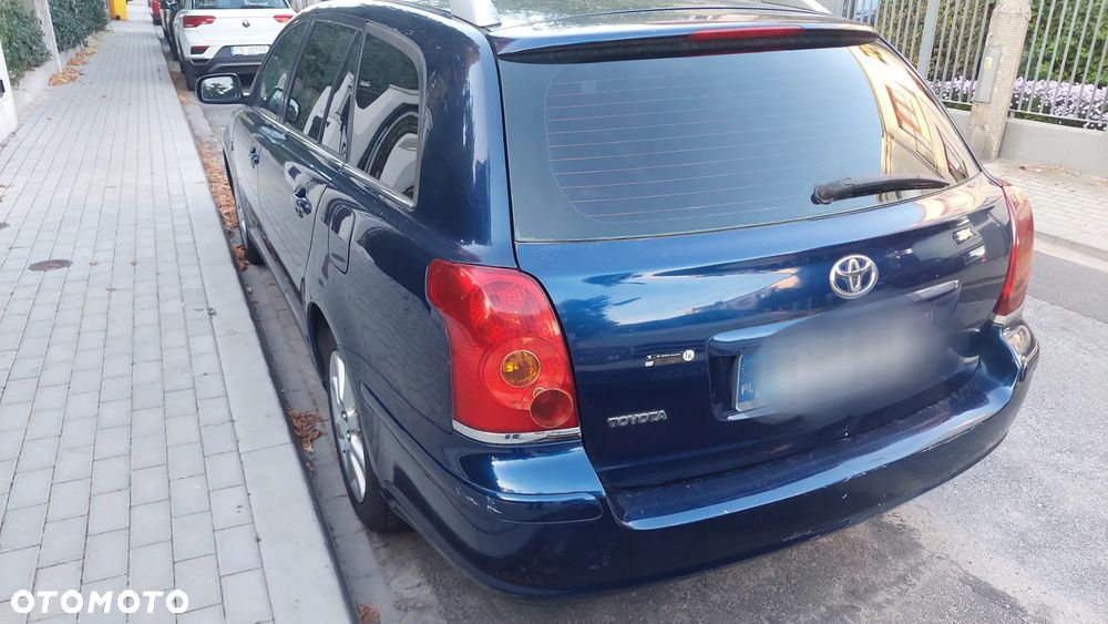 Toyota Avensis 2.0 D-4D Sol - 14