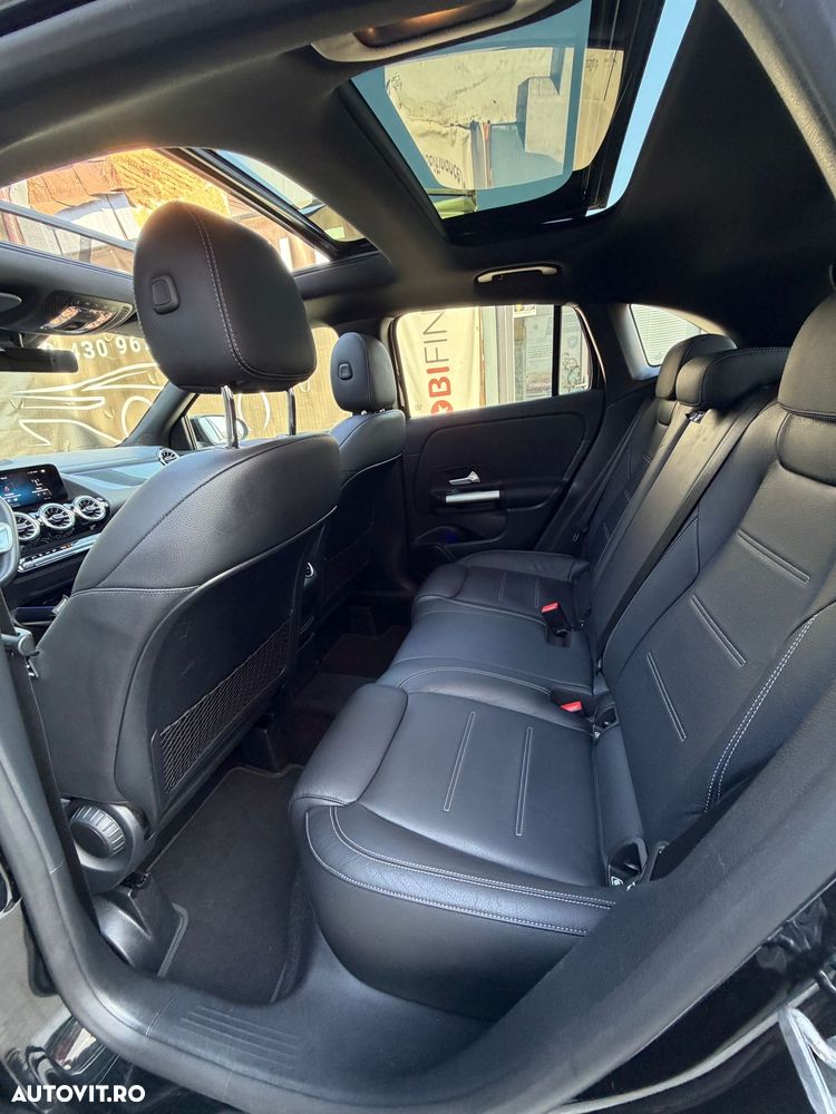 Mercedes-Benz GLA - 12