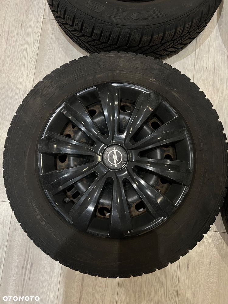 koła z kołpakami 195/65/15 5*110 - 6