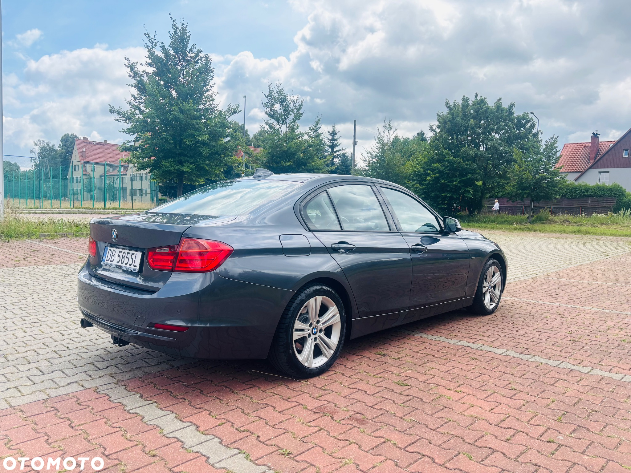 BMW Seria 3 318d Sport Line - 4