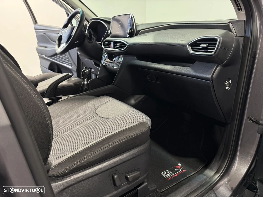 Hyundai Santa Fe 2.0 CRDi Executive - 41