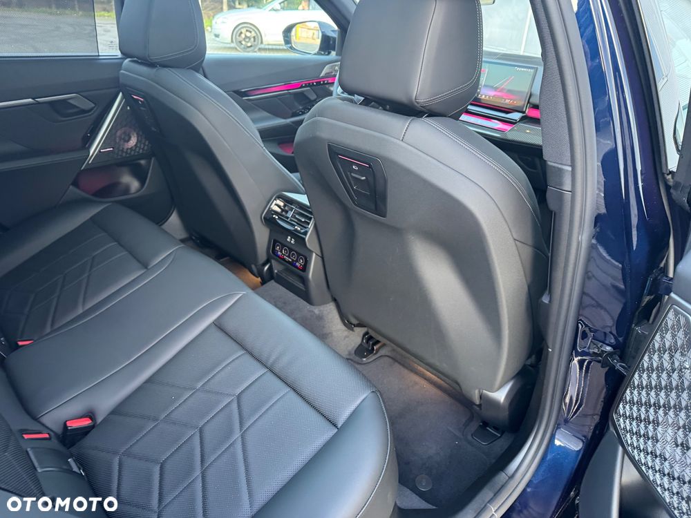 BMW Seria 5 540d xDrive - 38