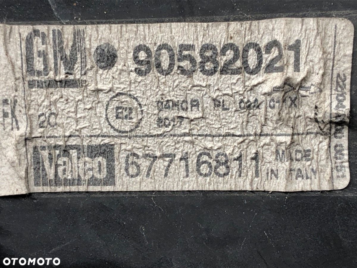REFLEKTOR LEWY - 83.00 PLN - OPEL ZAFIRA A nadwozie wielkoprzestrzenne (MPV) (T98) 1999 - 2005 2.0 - 6