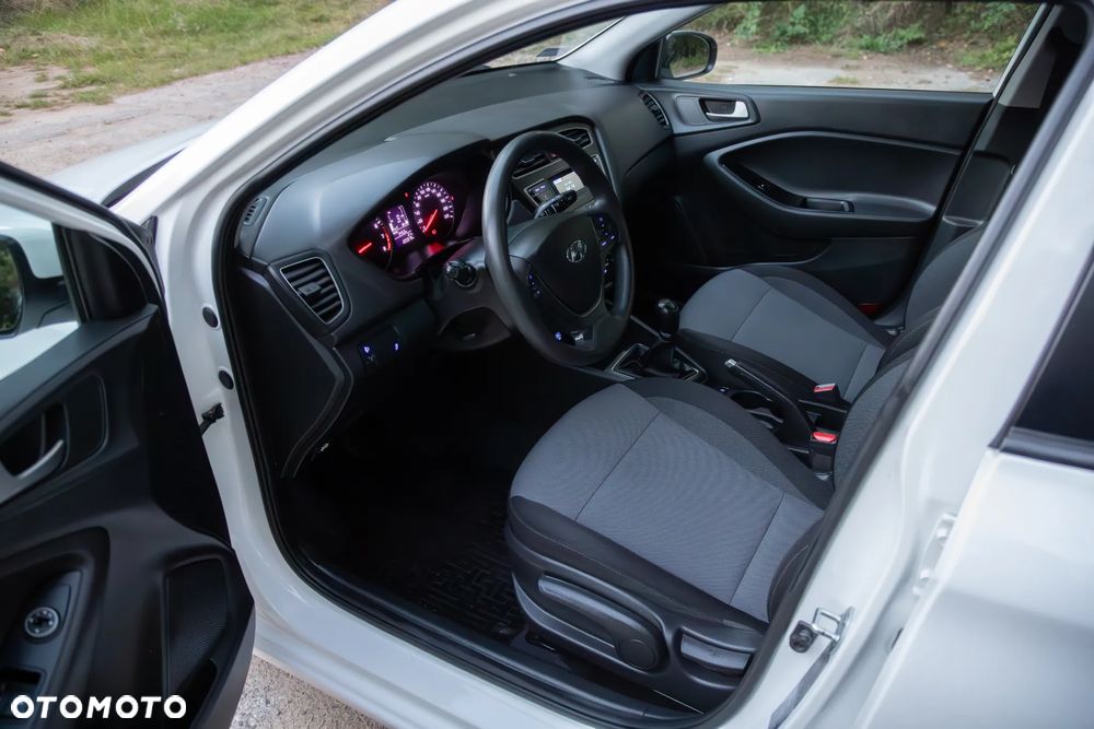 Hyundai i20 1.2 BlueDrive Classic + - 18