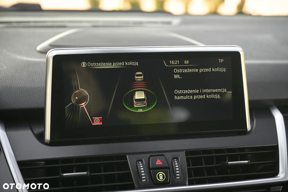 BMW Seria 2 218d Gran Tourer Sport-Aut Sport Line - 37
