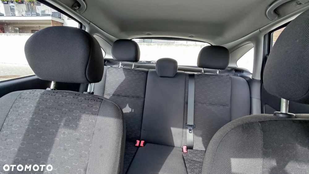 Ford Focus 1.6 Comfort - 3