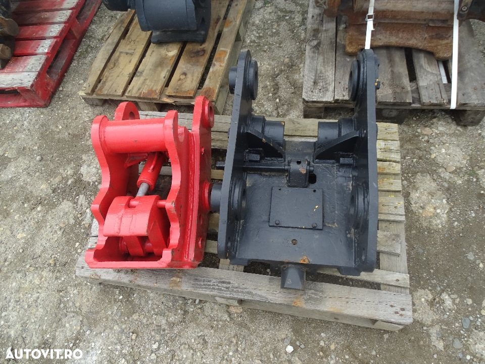 Atac rapid  hidraulic  prindere cupa  pt. excavator si buldoexcavator - 5