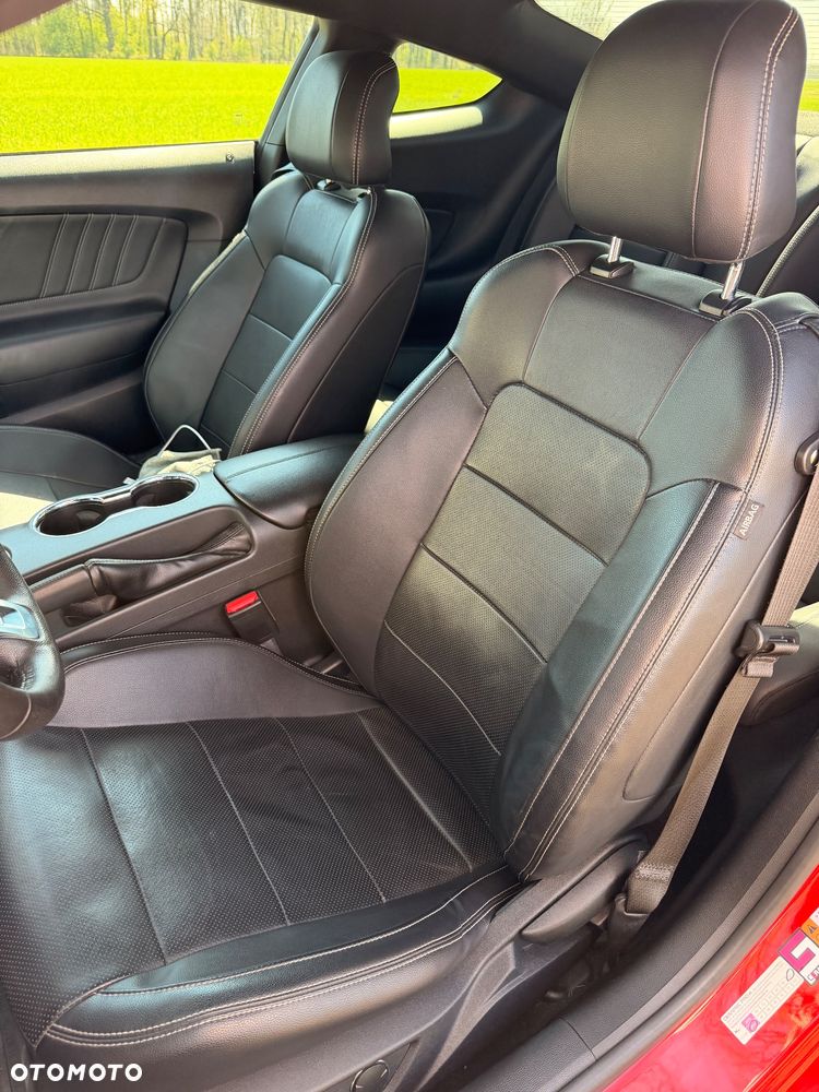 Ford Mustang 5.0 V8 GT - 18