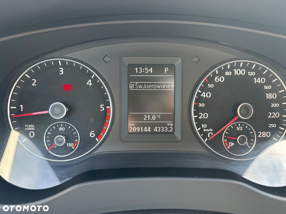 Volkswagen Jetta 2.0 TDI Highline Perfectline DSG - 14