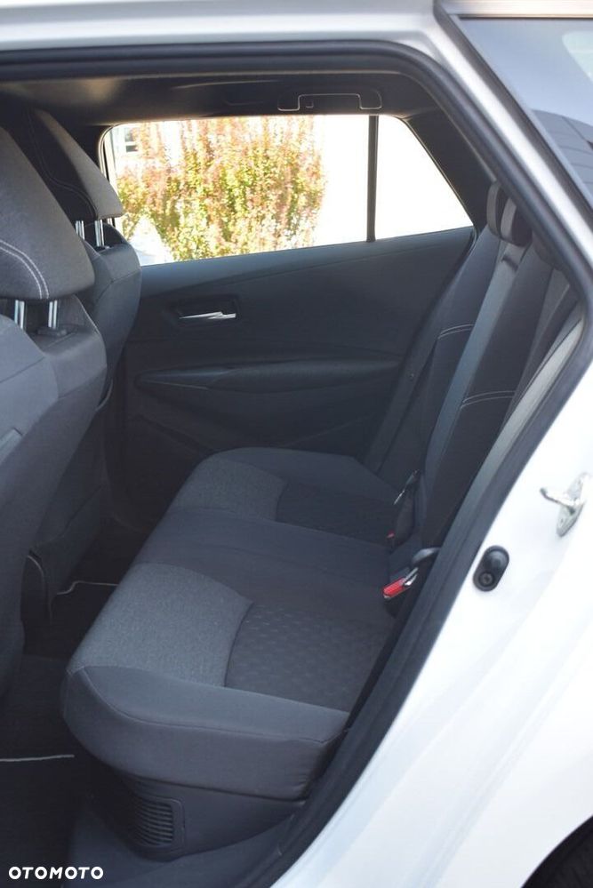 Toyota Corolla 1.8 Hybrid Comfort - 16