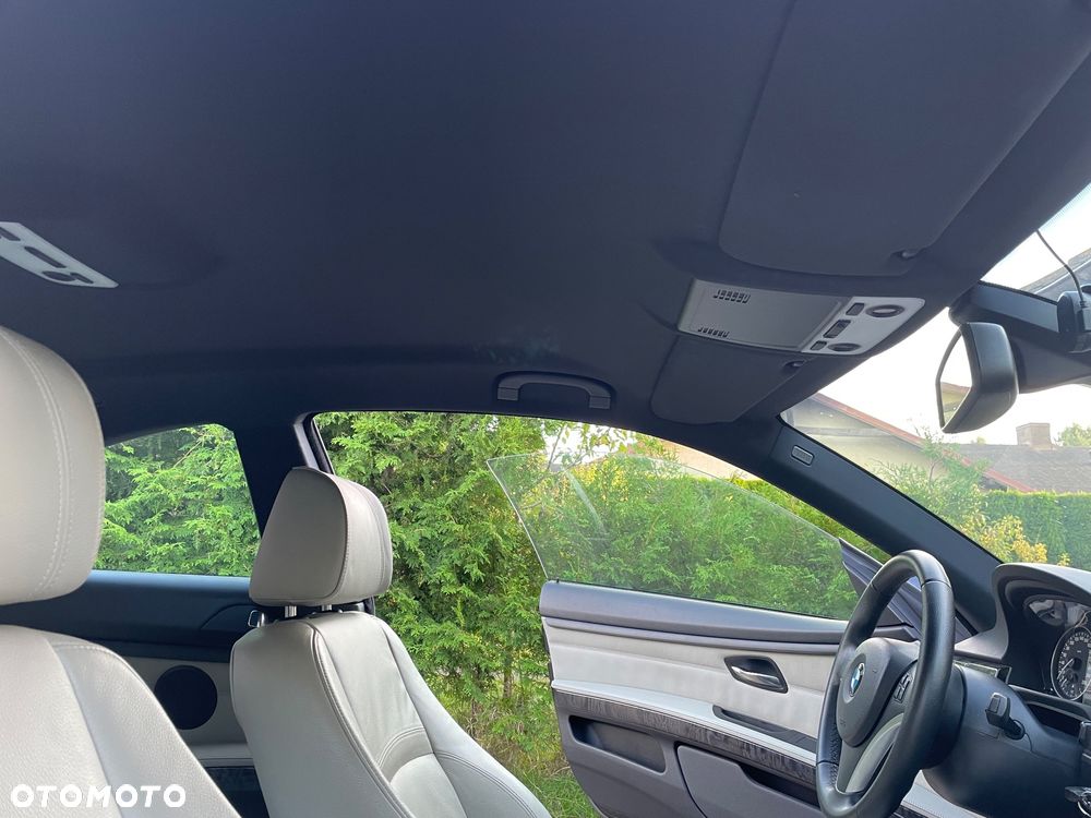 BMW Seria 3 325i xDrive - 16