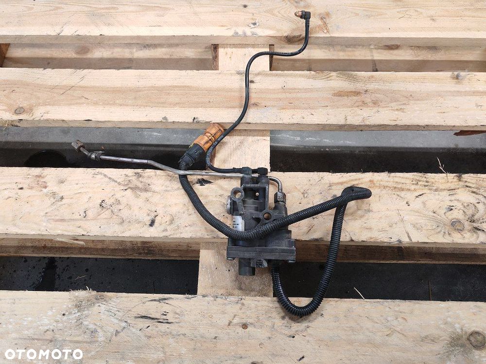 ZAWÓR HAMULCA GÓRSKIEGO EVB MAN TGX TGM 51521600002 D2676 EURO6 - 2