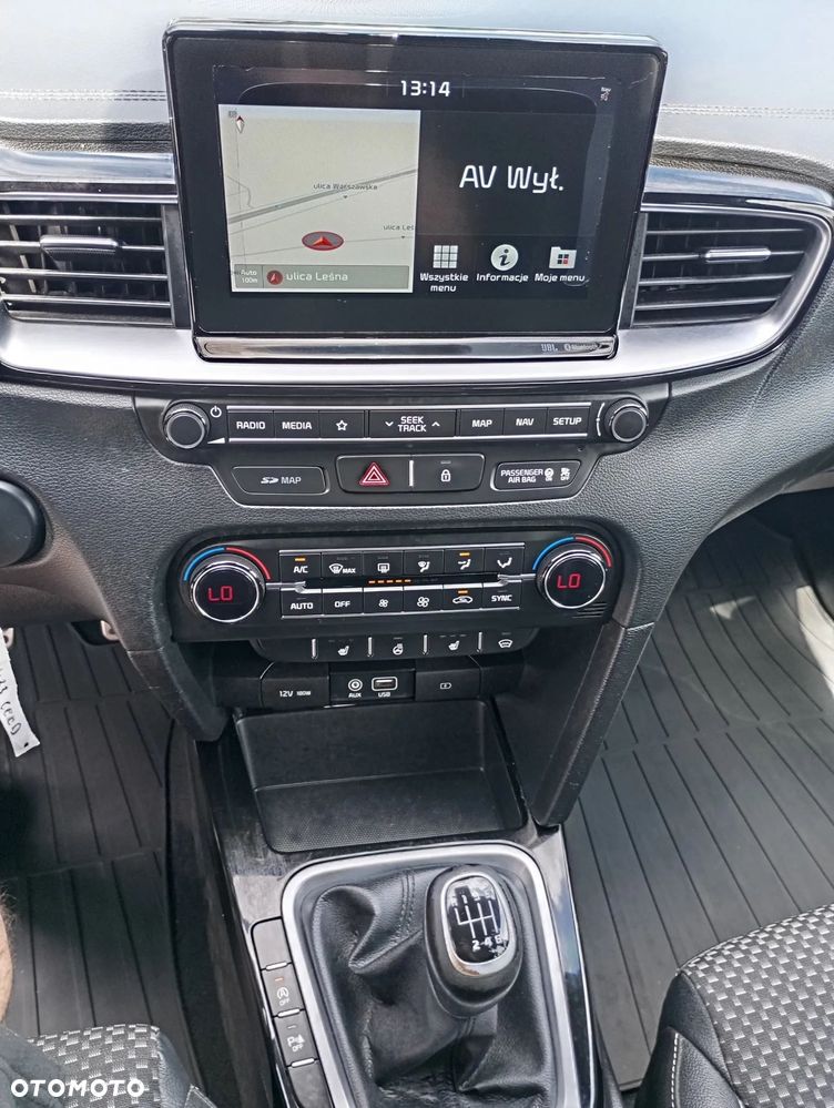 Kia Ceed 1.4 T-GDI L Business Line - 14
