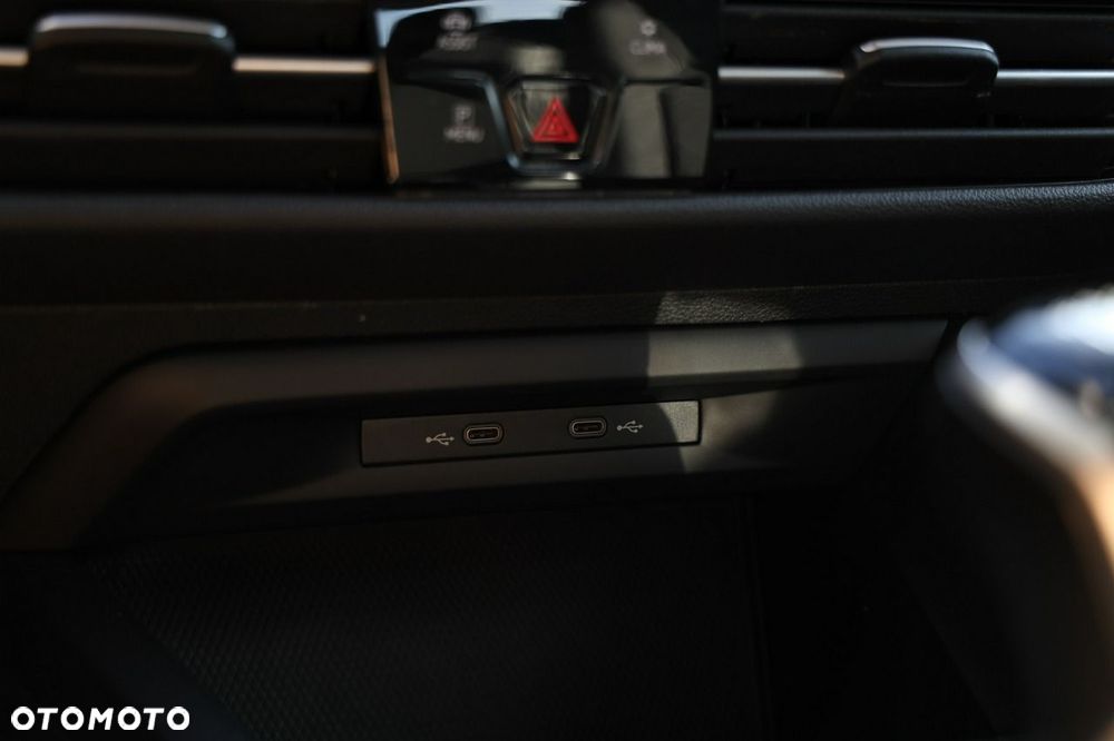 Volkswagen Golf 2.0 TDI Life - 18