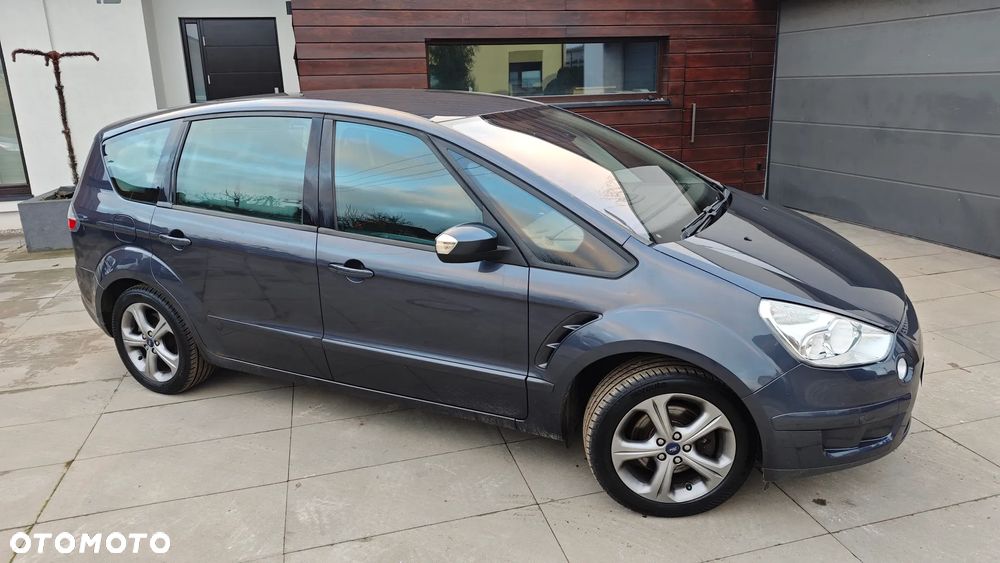 Ford S-Max 2.0 Titanium - 24