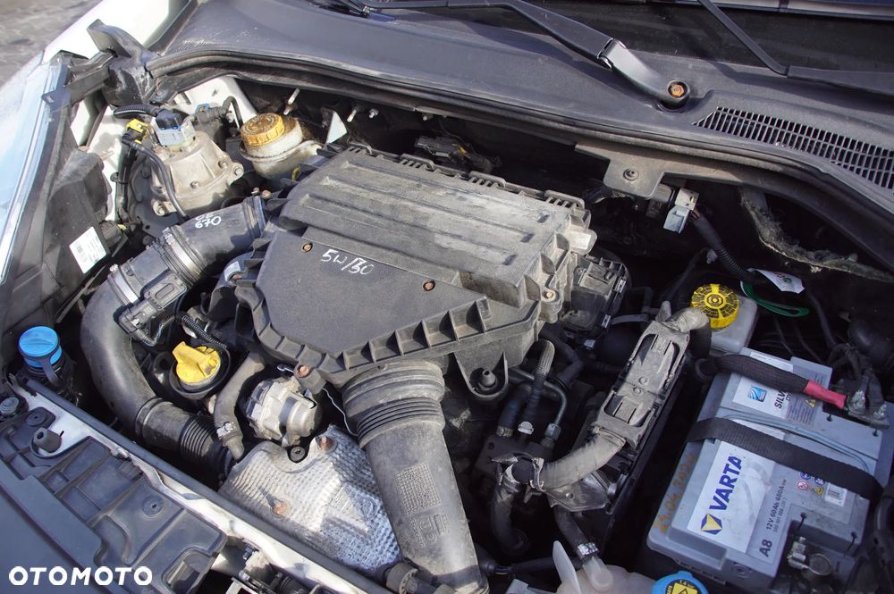 Auto na części - Fiat Fiorino III Lift 1.3 Multijet 80 KM 55283775 55247534 249 2021R Silnik Skrzynia Drzwi Maska Zderzak Błotnik Lampa Lusterko Szyba Klamka Deska Kokpit Sterownik Moduł Czujnik Licznik Kierownica Panel - 16