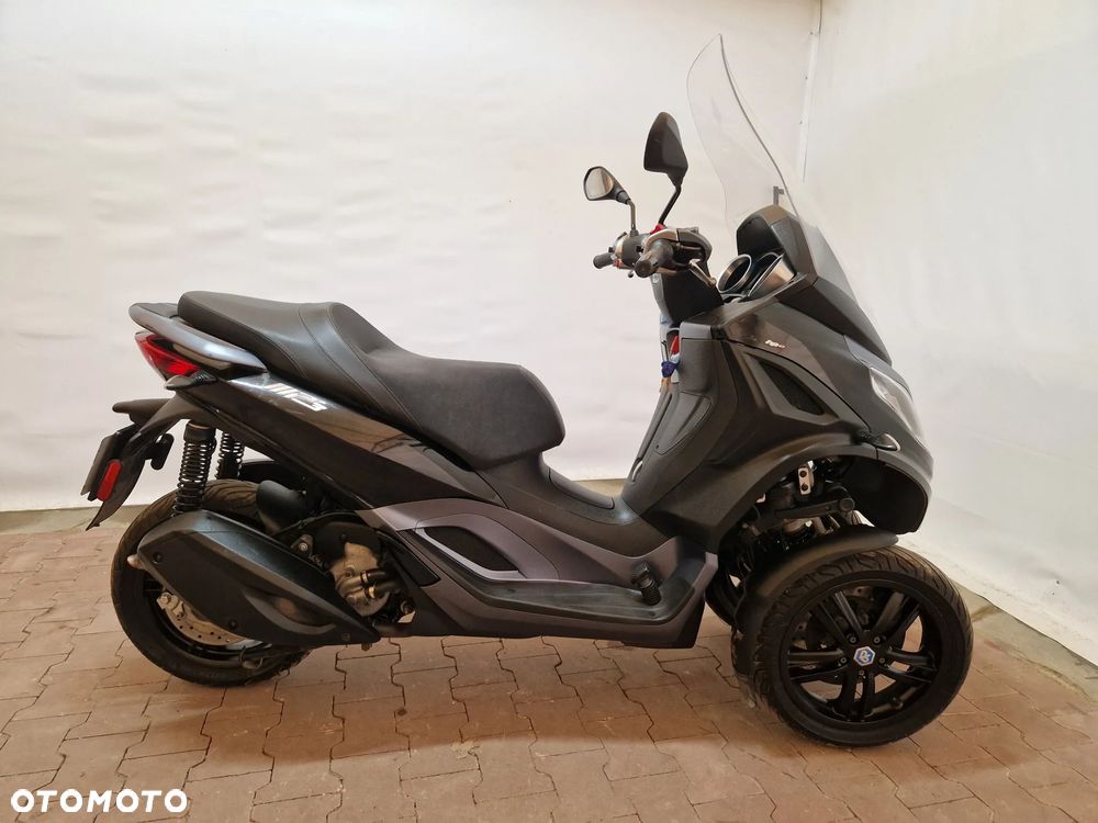 Piaggio MP-3 - 5