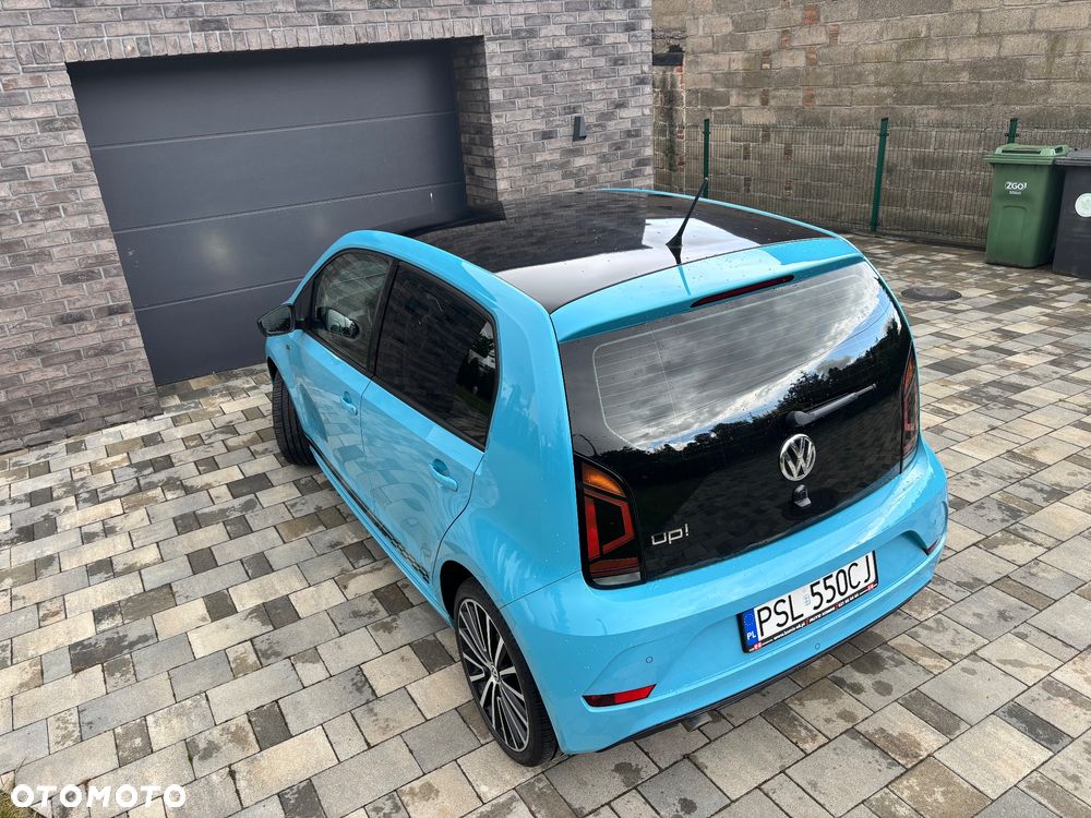 Volkswagen up! R-Line - 11