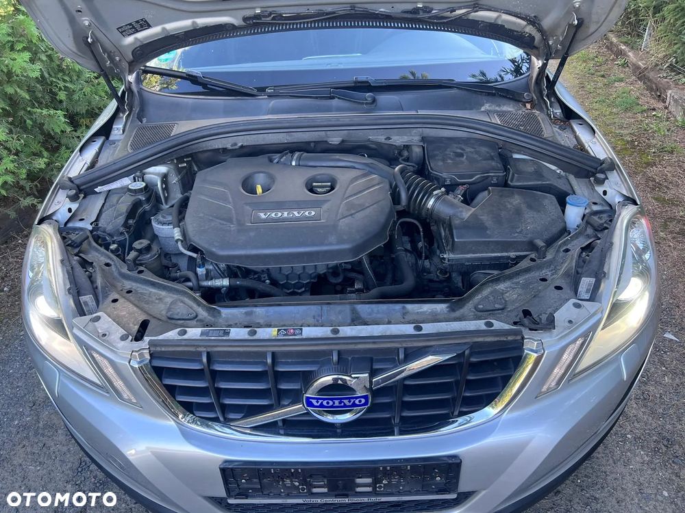 Volvo XC 60 T5 Powershift Momentum - 10
