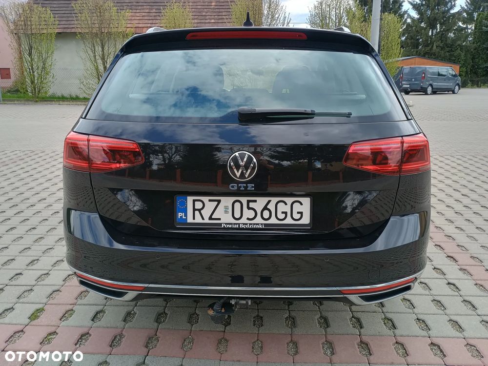 Volkswagen Passat - 8