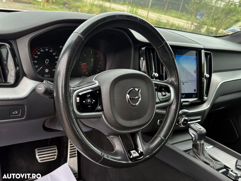 Volvo XC 60 - 22