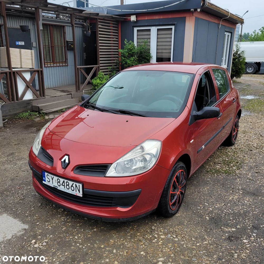 Renault Clio - 1
